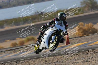 media/Dec-18-2022-SoCal Trackdays (Sun) [[8099a50955]]/Turn 14 (940am)/